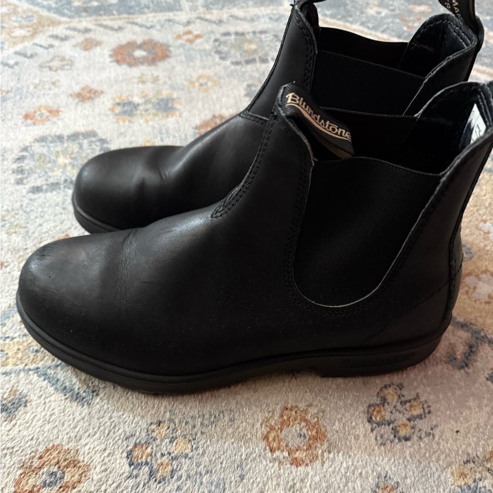 Blundstone Women's Black Chelsea Ankle Boots